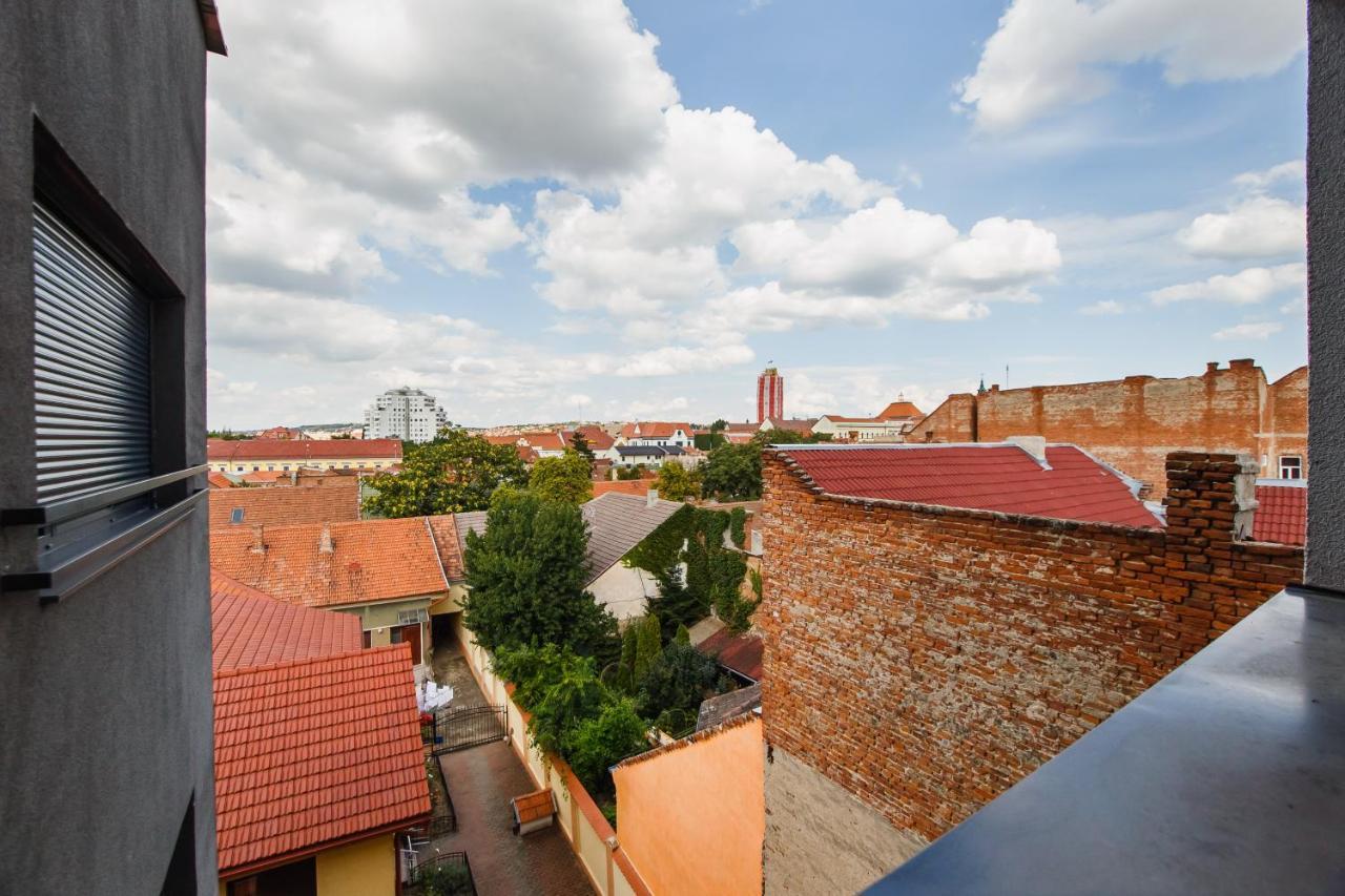Central Designer Loft At Eas Residence Oradea Exterior foto