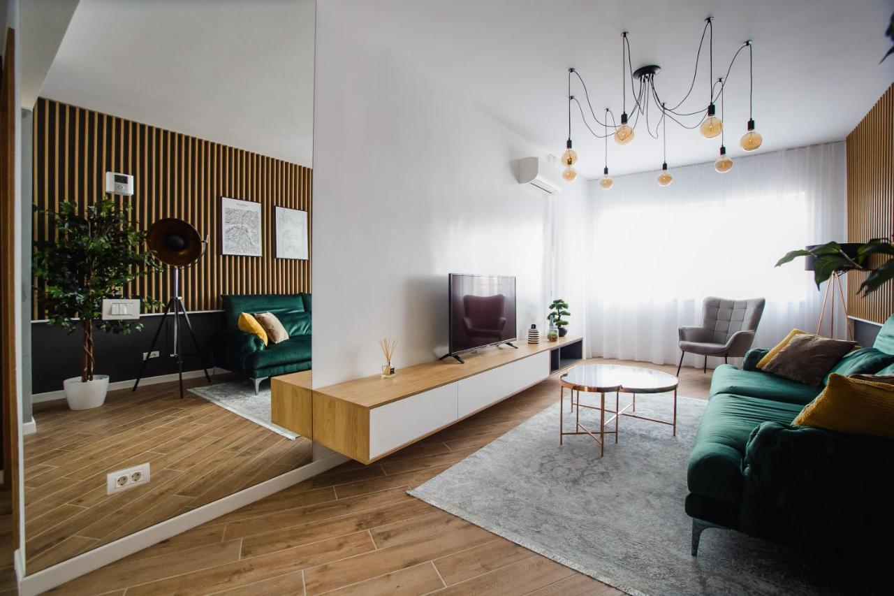 Central Designer Loft At Eas Residence Oradea Exterior foto