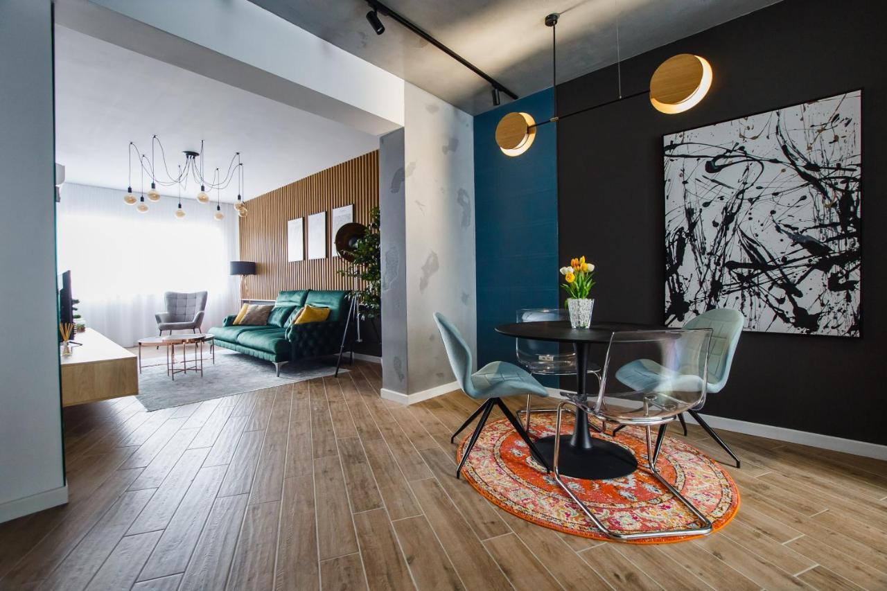 Central Designer Loft At Eas Residence Oradea Exterior foto